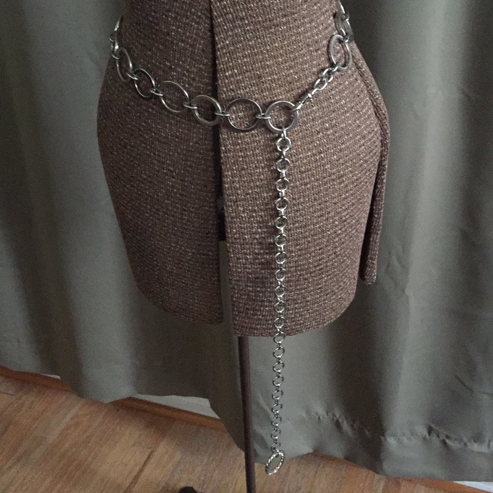 Chain style belt